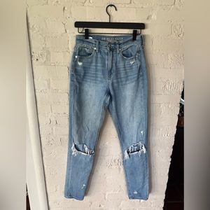 American Eagle ‘Mom Jean’ size 2